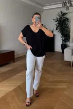 T-shirt femme à manches courtes et col en V devant et dos