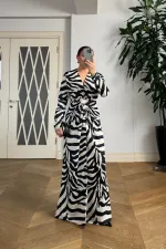 Zebra Desenli V Yaka Uzun Elbise