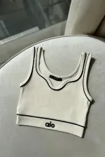 Kalp Yaka Askılı Crop