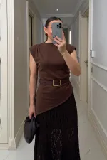 Vatkalı Asimetrik Sıfır Kol Bluz