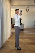 Kruvaze Yaka Toka Detaylı Bluz