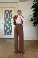 Kemer Detaylı Düz Kesim Kadın Pantolon