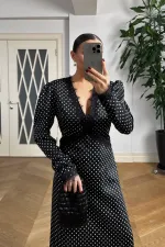 Sırt Dekolteli Puantiyeli Elbise