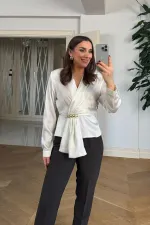 Kruvaze Yaka Uzun Kollu Bluz