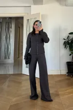 Bisiklet Yaka Çıtçıt Detaylı Triko Takım