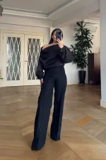 Düşük Omuz Gül Detaylı Bluz