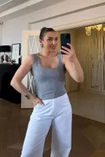 U Yaka Fitilli Kadın Atlet