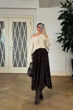 Çiçek Desenli Asimetrik Midi Etek