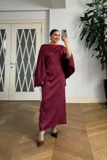 Kayık Yaka Kol Detaylı Saten Elbise