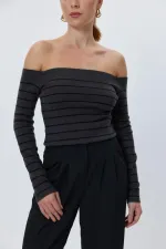 Kayık Yaka Çizgili Triko Kadın Kazak