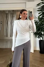 Vatkalı Asimetrik Uzun Kollu Bluz