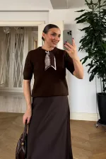 Short-Sleeved Knitted Sweater with Scarf Short-Sleeved Knitted Sweater with Scarf