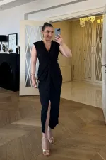 Düğüm Detaylı Sıfır Kol Midi Elbise