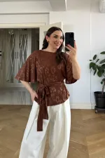 Bağlama Detaylı Kısa Kollu Bluz