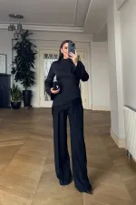 Dik Yaka Dantel Detaylı Asimetrik Bluz