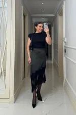 Asimetrik Kesim Dantel Detaylı Saten Etek