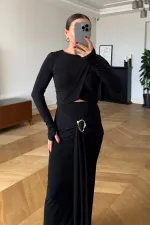 Ensemble chemisier et jupe à boucle