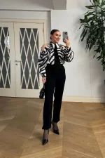 Omuz Dekolteli Desenli Uzun Kollu Bluz