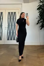 Degaje Yaka Sıfır Kol Kadife Dokulu Elbise