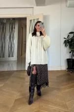 Jupe midi à pois ornée de dentelle