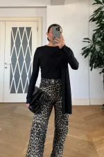 Şal Detaylı Uzun Kollu Bluz