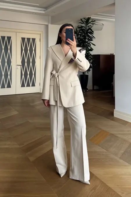 Women's Blazer Jacket and Pants Suit with Cape Detail Women's Blazer Jacket and Pants Suit with Cape Detail