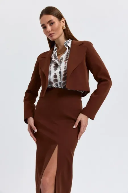 Veste blazer courte à épaulettes pour femme