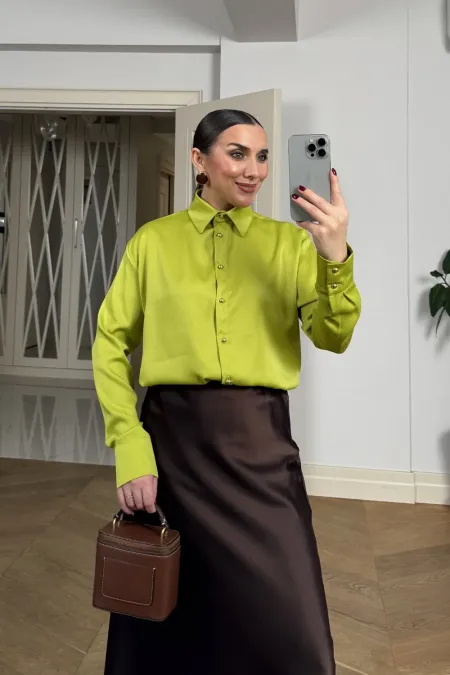 Gold Düğmeli Saten Kadın Gömlek