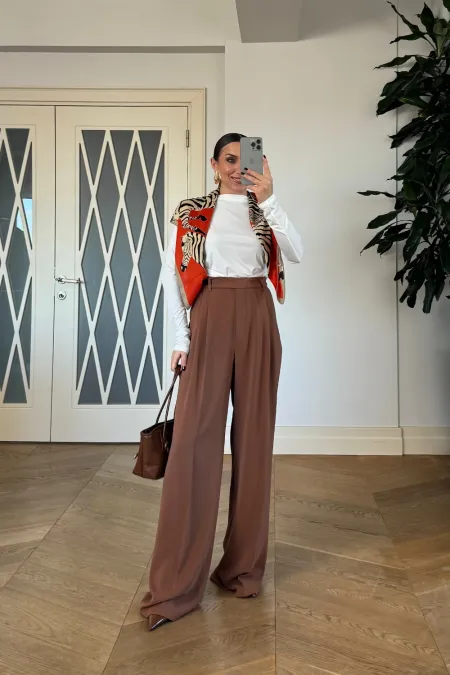 Kemer Detaylı Düz Kesim Kadın Pantolon