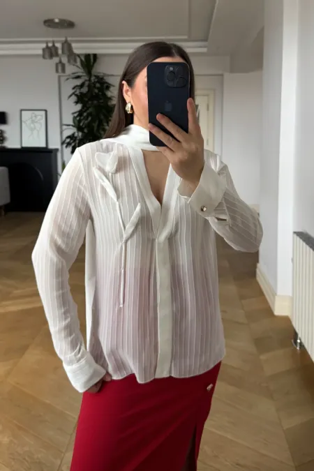 V Yaka Fular Dedaylı Şifon Bluz