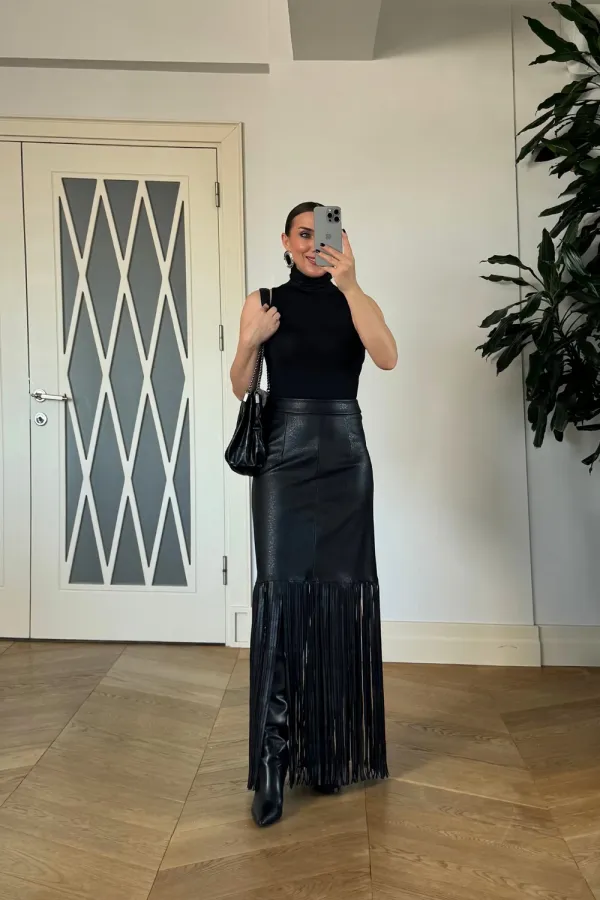 Suni Deri Püskül Detaylı Mini Etek