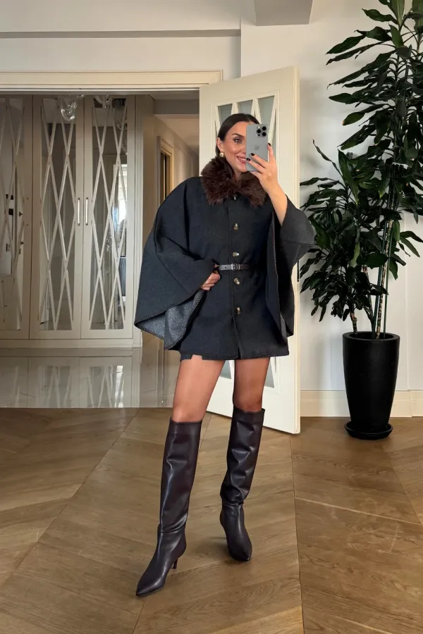 Dikiş Detaylı Suni Kürklü Kaşe Panço