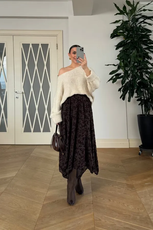 Çiçek Desenli Asimetrik Midi Etek