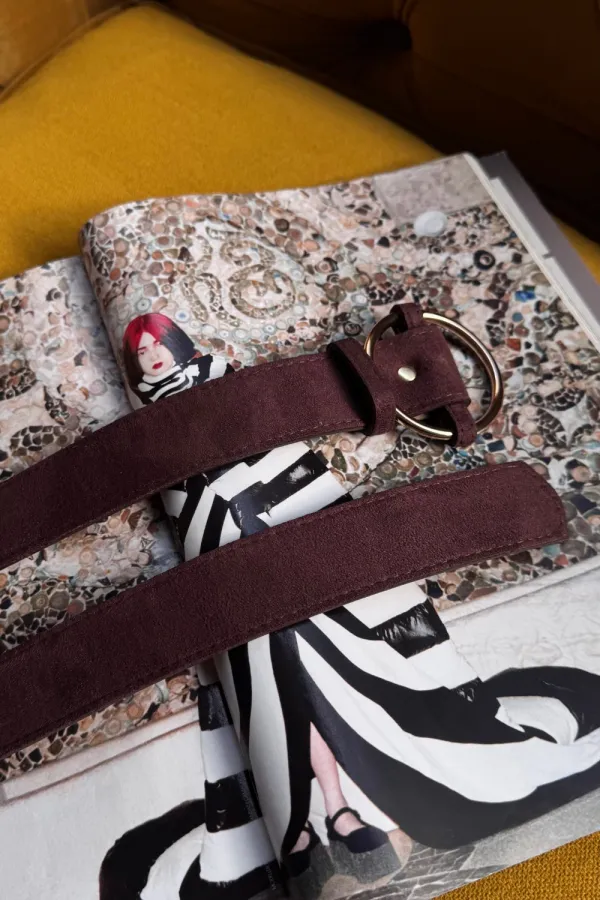 Ceinture en suédine pour femme avec boucle ronde