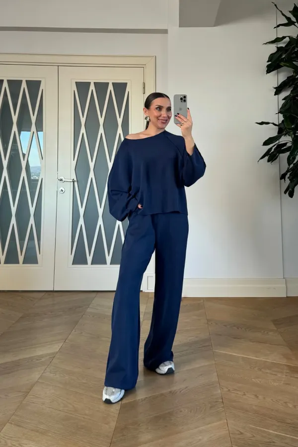 Ensemble sweat-shirt à col bateau et pantalon pour femme