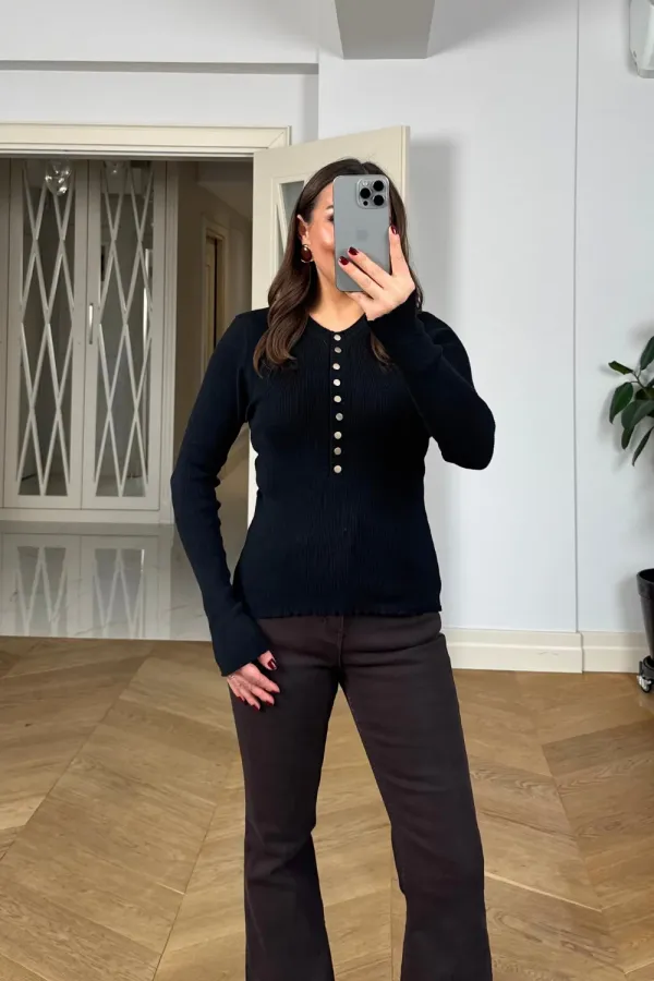 Çıtçıtlı Fitilli Triko Kazak