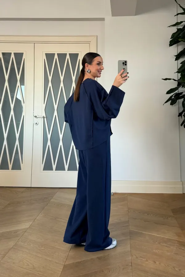 Ensemble sweat-shirt à col bateau et pantalon pour femme