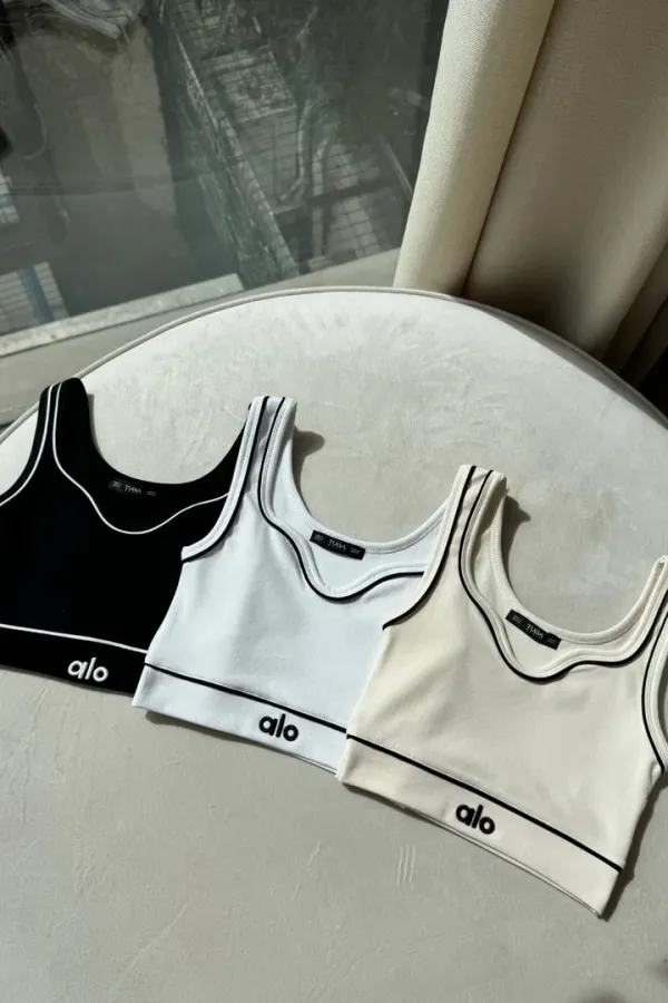 Kalp Yaka Askılı Crop