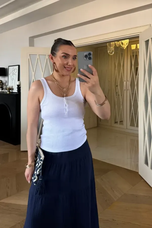 U Yaka Düğmeli Kadın Atlet