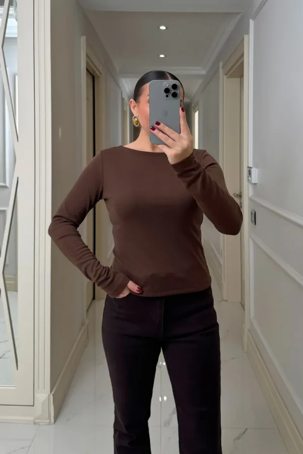 Kayık Yaka uzun Kollu Bluz