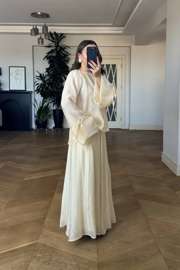 Gathered Detail Blouse and Skirt Set in Tencel Gathered Detail Blouse and Skirt Set in Tencel