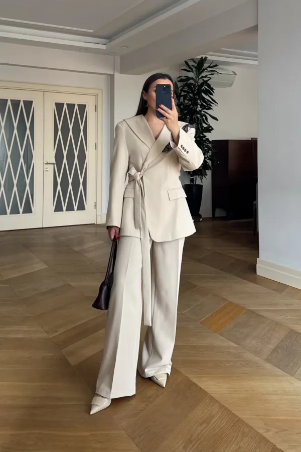 Women's Blazer Jacket and Pants Suit with Cape Detail Women's Blazer Jacket and Pants Suit with Cape Detail