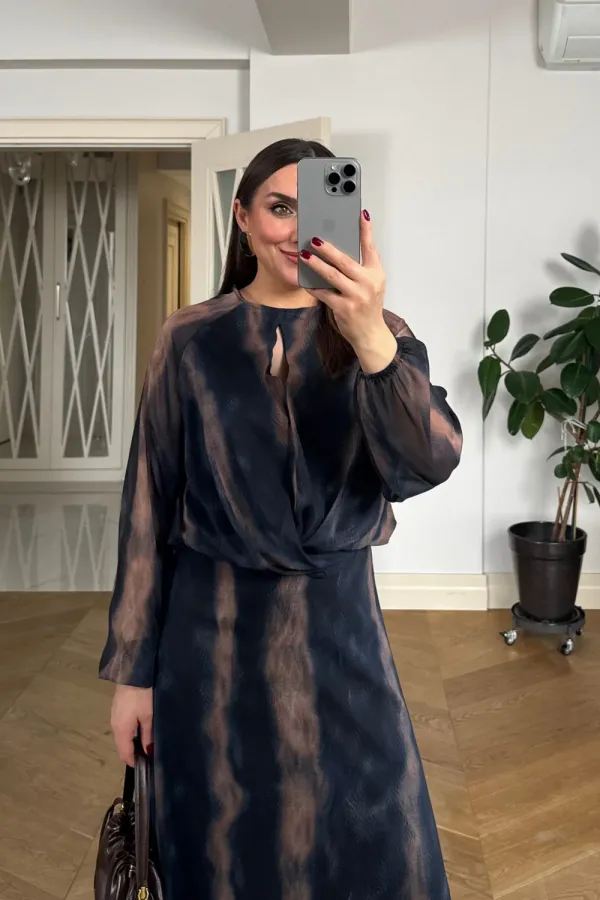 Desenli Dökümlü Şifon Elbise