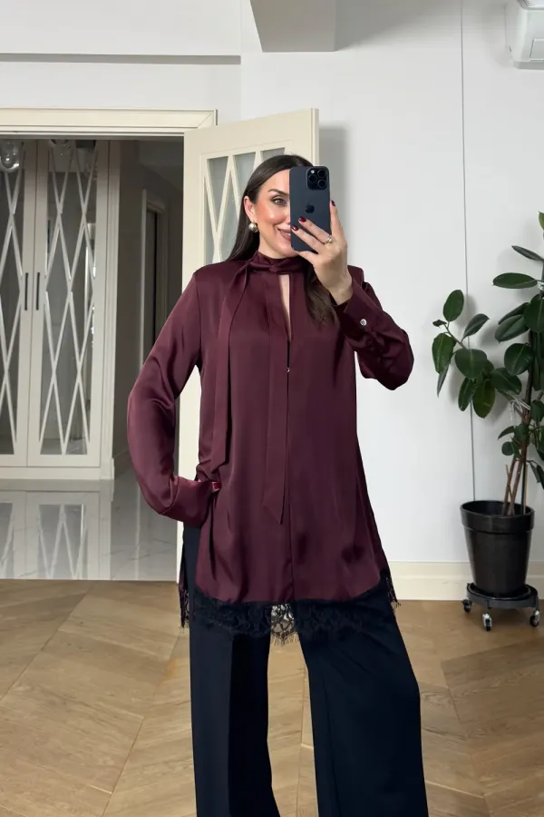 Chemisier à manches longues et col mandarin orné de dentelle