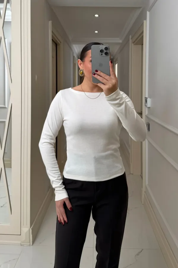 Chemisier à manches longues et col bateau