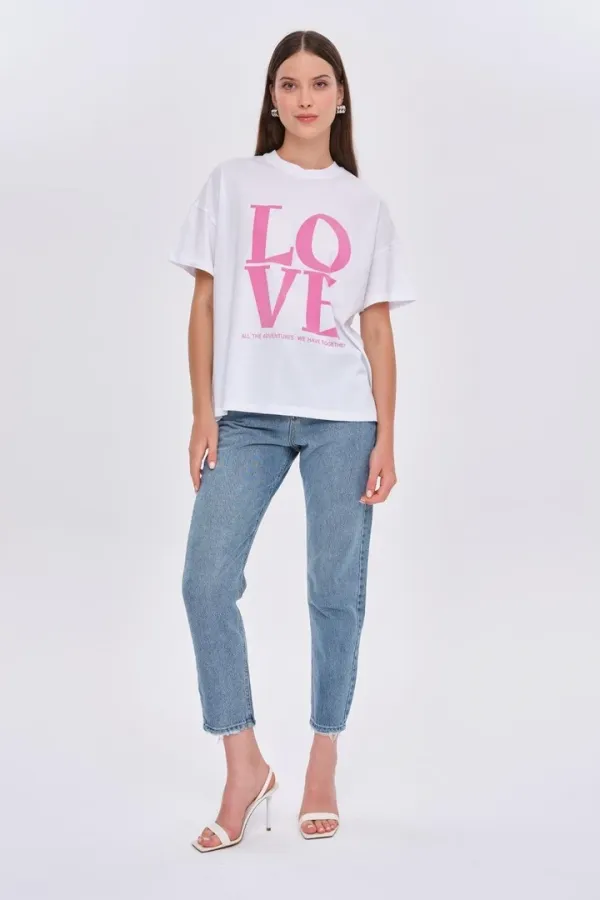 Bisiklet Yaka Love Baskılı Kadın Tişört