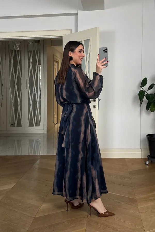 Desenli Dökümlü Şifon Elbise