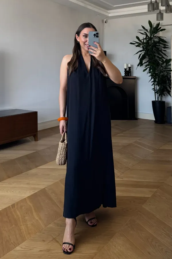 Sırt Dekolteli Uzun Elbise