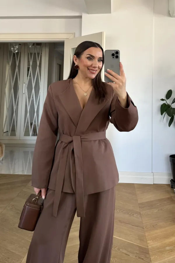 Kuşaklı Ceket Pantolon Kadın Takım