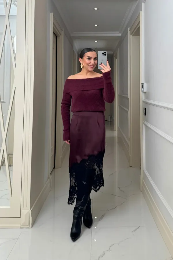 Asimetrik Kesim Dantel Detaylı Saten Etek